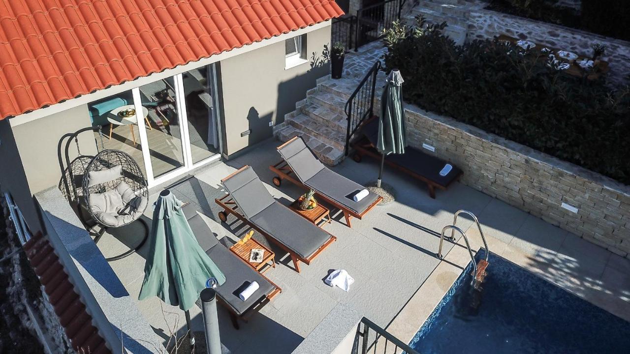 Holiday Home Moliva Donje Sitno Exterior photo