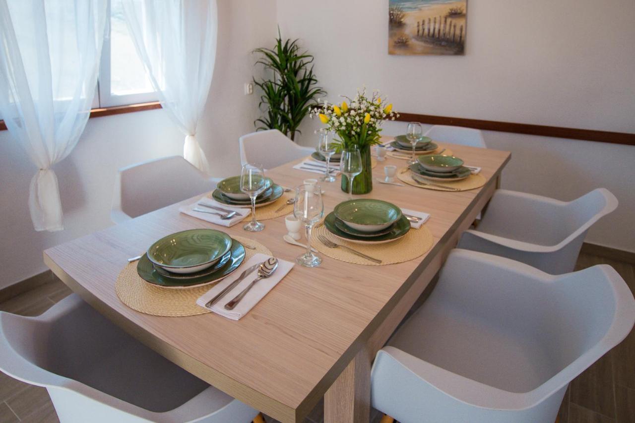 Holiday Home Moliva Donje Sitno Exterior photo