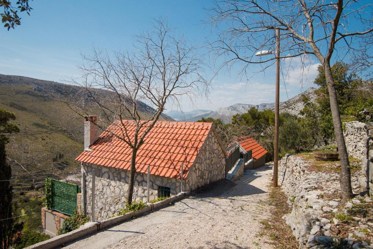 Holiday Home Moliva Donje Sitno Exterior photo